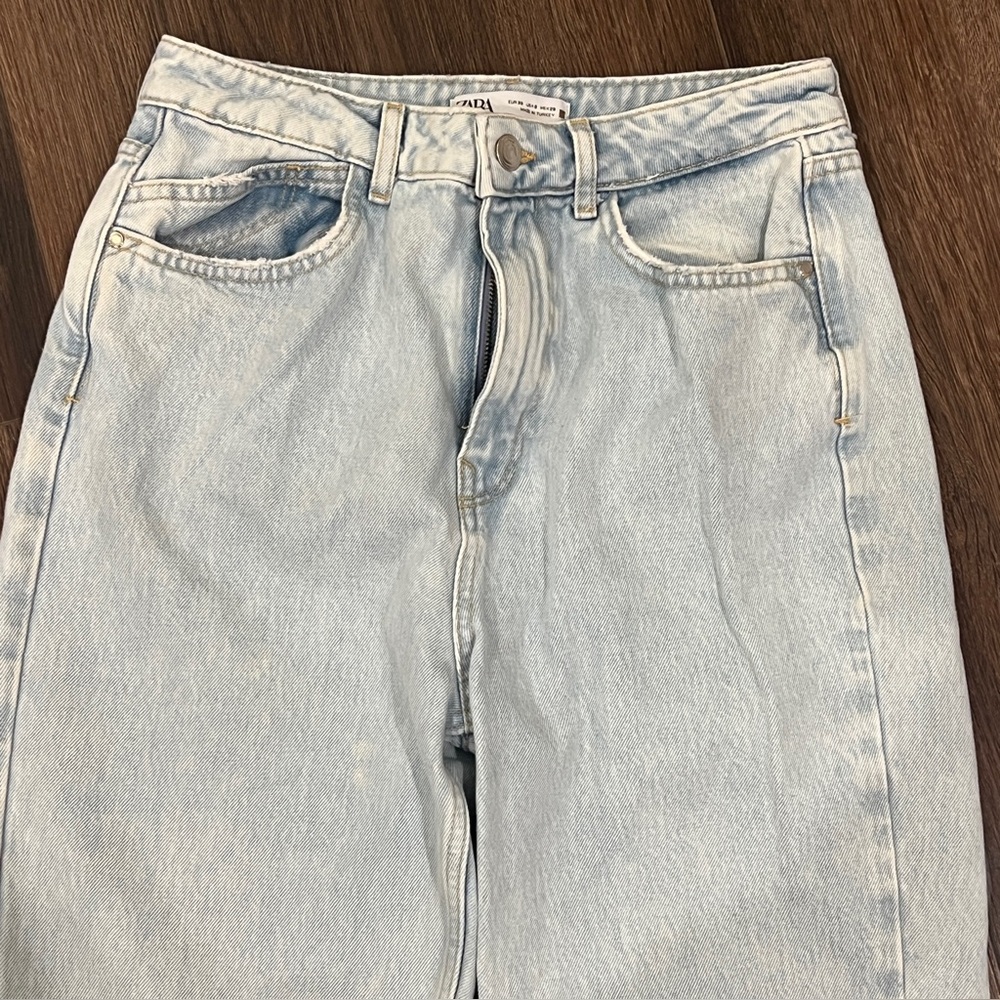 Zara High-Waisted Tapered Leg Denim TRF Mom Fit Jeans Light Blue Women's Size 6